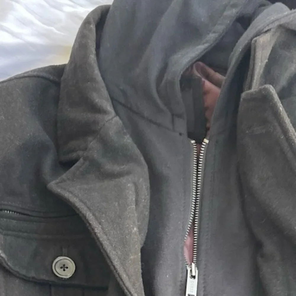 Vintage Guess Men’s Sz L Wool Long Pea Coat Black Full Zip Quilted Lining Hood